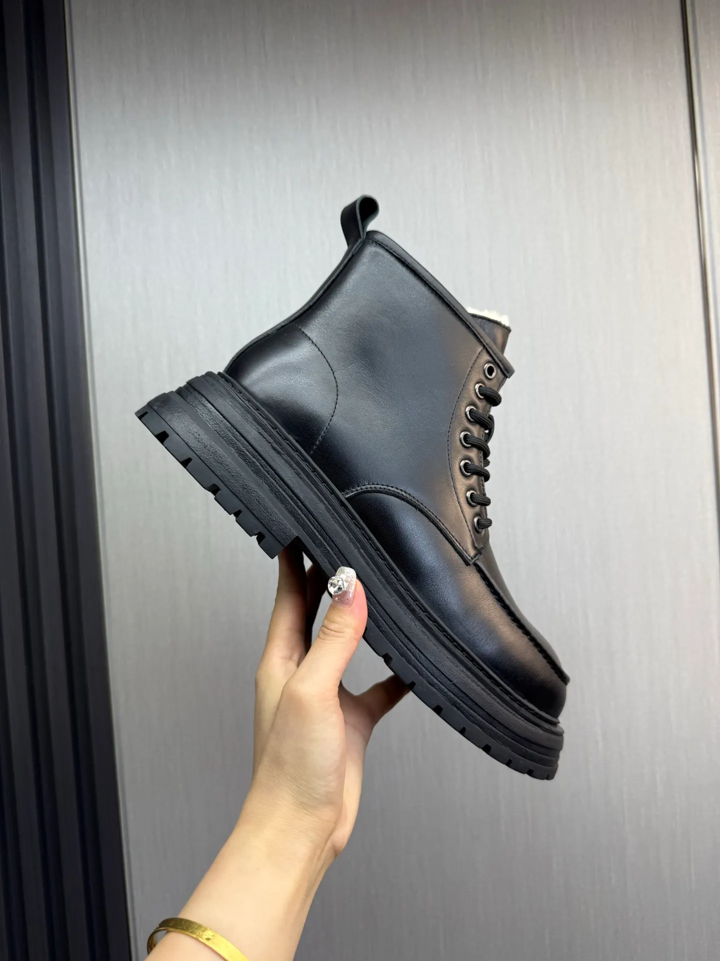Factory price 680💰 [UGG] Men's hot winter warm boots🐑Simple and fashionable design, cowhide➕comfortable and warm wool lining. Soft and comfortable to wear, good warmth retention, and excellent foot feel. Regular size 38-45